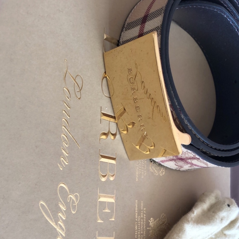 Burberry belt
